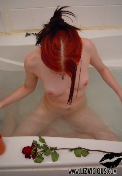 Nude Pics Of Liz Vicious
