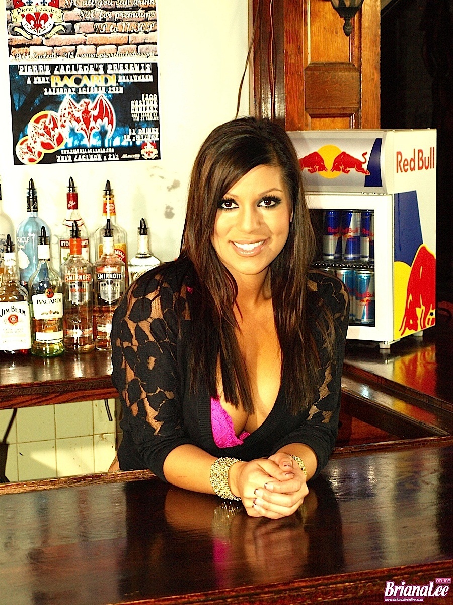 Briana Lee Online Working The Bar In A Thong