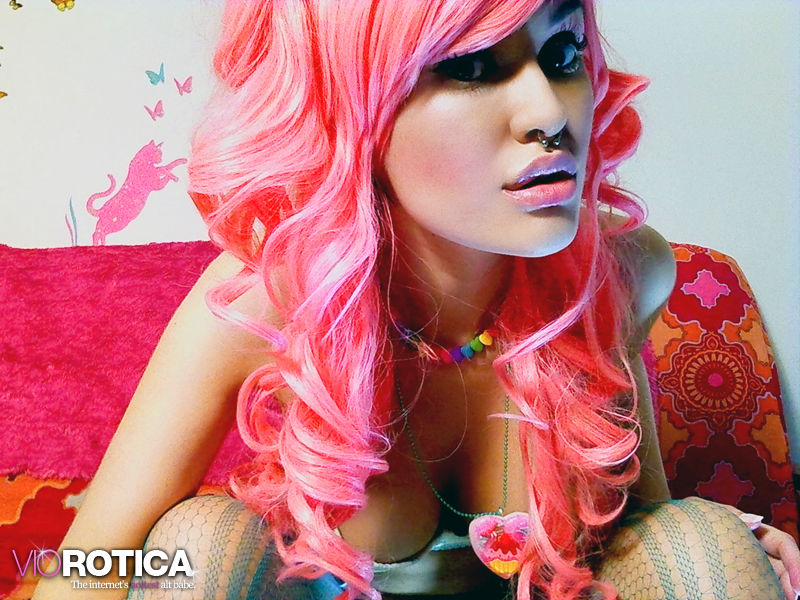 Viorotica dressed up as a sexy doll