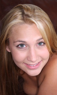 Amateur Allure Model Alanah