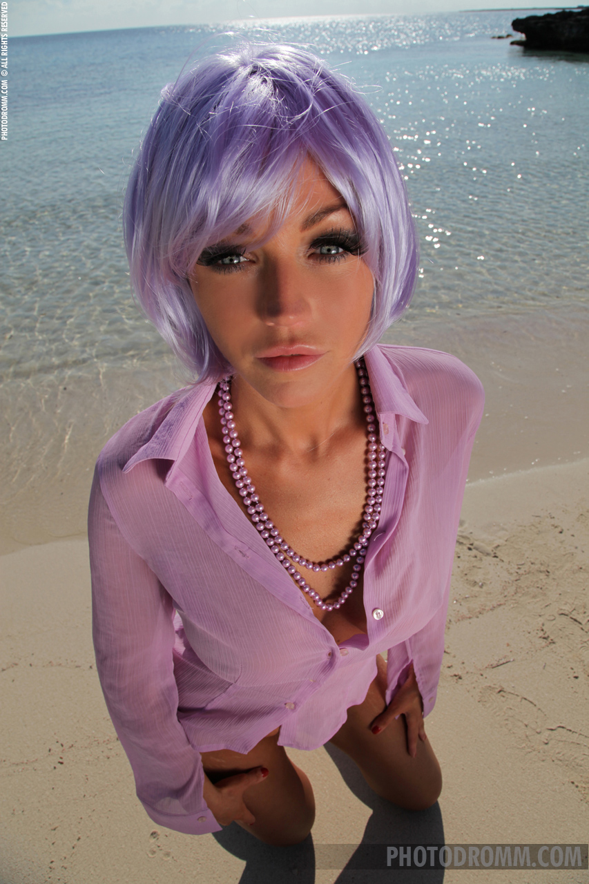 Holly In Another World Being on Photodromm Holly In Another World Being on Photodromm