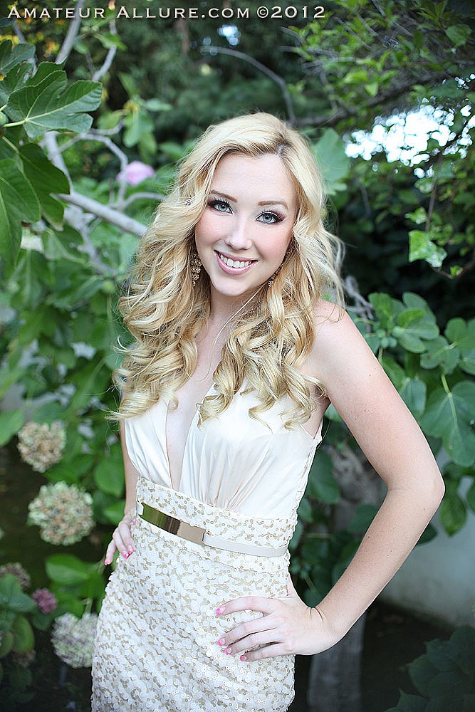 Samantha Rone Returns To Amateur Allure Samantha Rone Returns To Amateur Allure