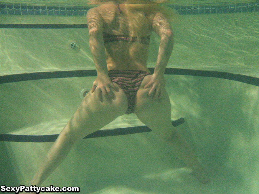 Sexy Pattycake Takes A Dip Sexy Pattycake Takes A Dip